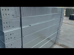 Caixa de cabos galvanizados a quente com ventilação ou ranhuras de perfuração