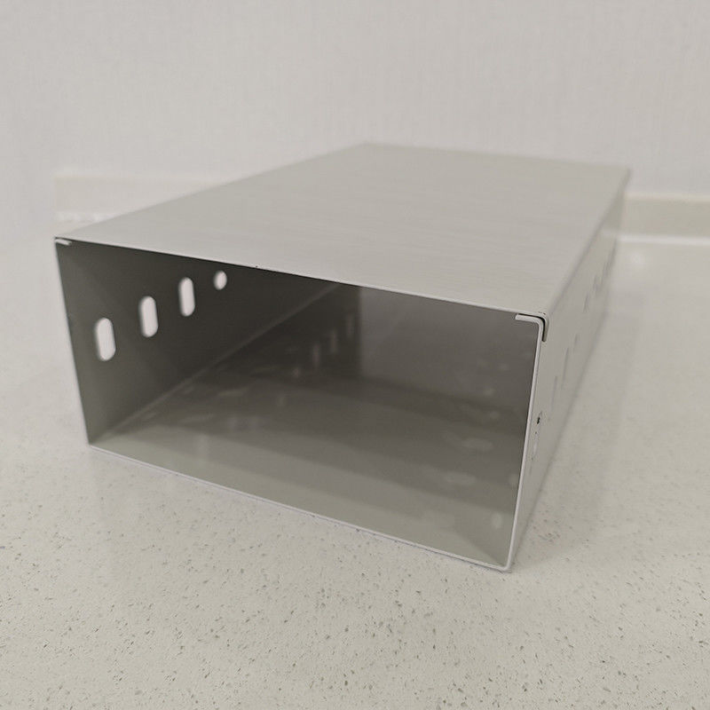 Sistema de bandeja de cabos de aço galvanizado resistente ao fogo montado em parede / chão com conectores