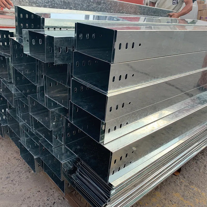Sistema de canalização de cabo de aço galvanizado de prata personalizável resistente à corrosão para gestão de cabo