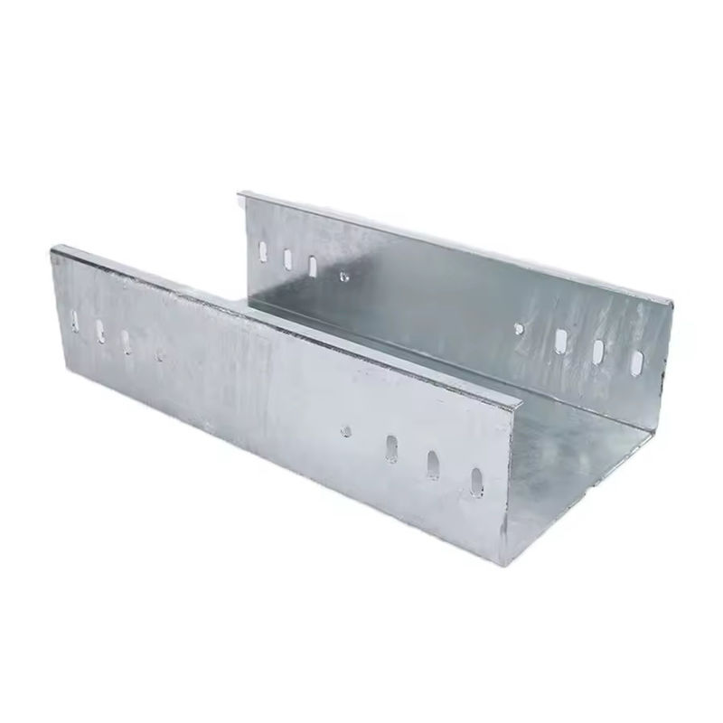 Caixa de cabo galvanizado sólido / perfurado de prata para instalação de montagem de parede / piso personalizada